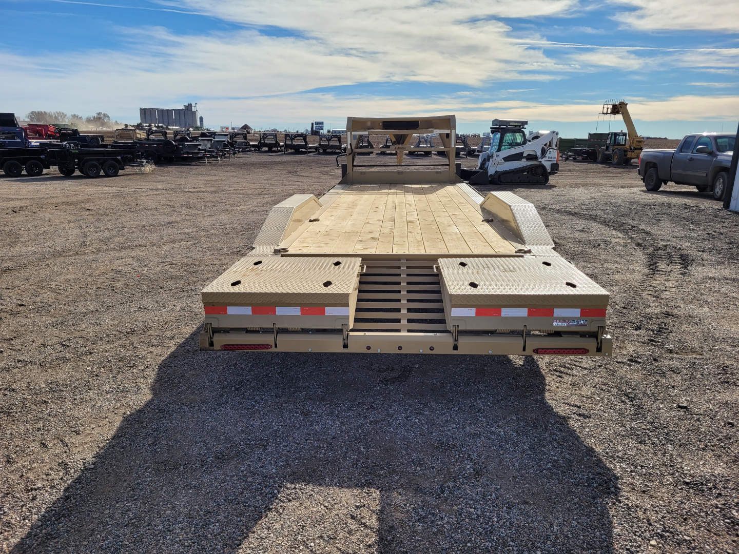 New 2026 Buckshot 102"x26' Gooseneck Equipment/Car Trailer