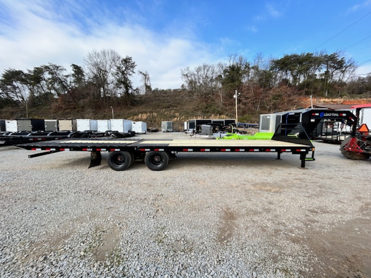 New 2026 Load Trail 102x32 24k HYDRATAIL Equipment Trailer