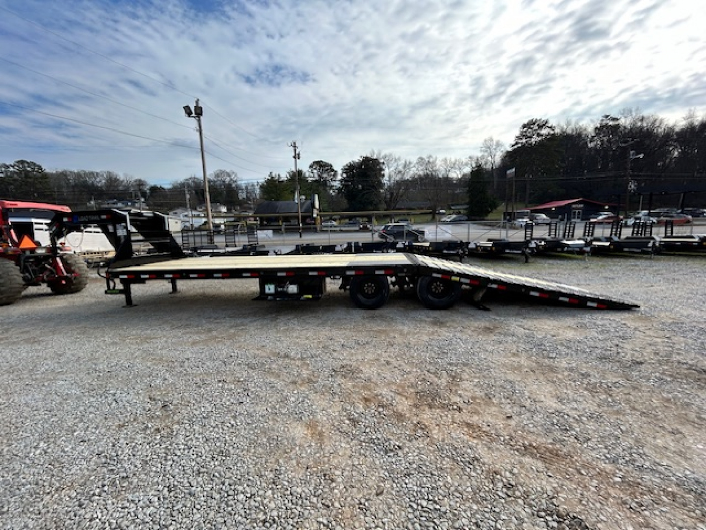 New 2026 Load Trail 102x32 24k HYDRATAIL Equipment Trailer