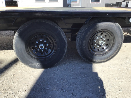 New 2026 PJ 102”x32’ Quest Gooseneck Flatbed w/ Singles – LQ