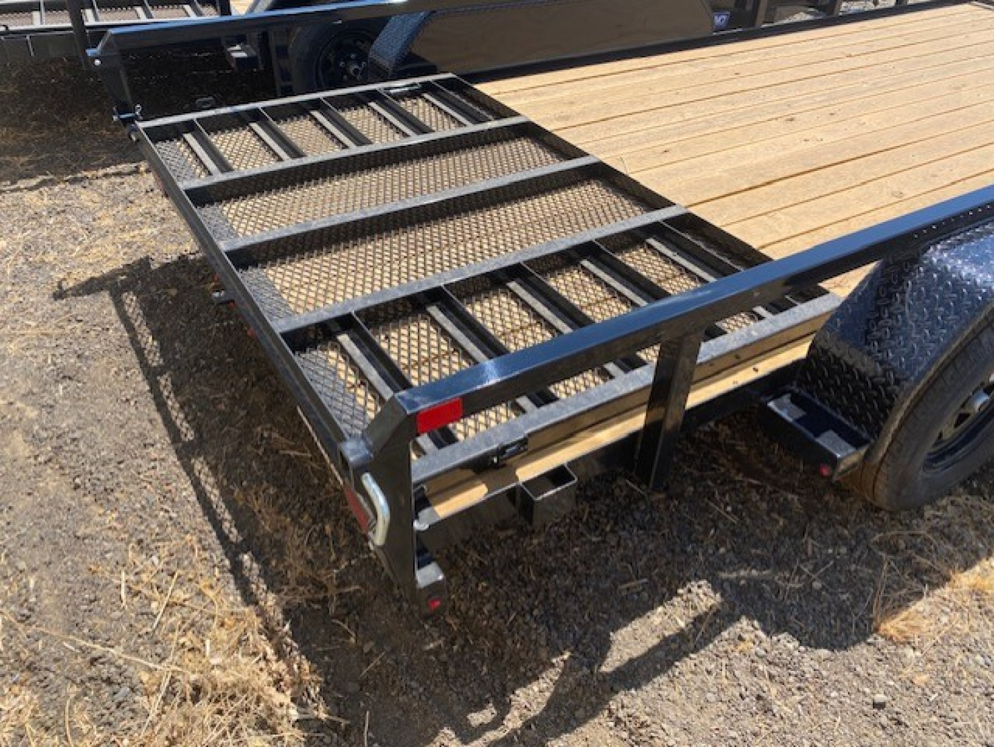 New 82x16 Tandem Axle 10k Utility