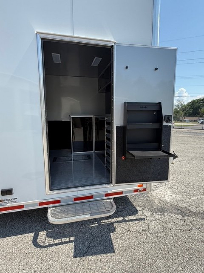 New 2025 inTech Trailers 8.5x32 Stacker