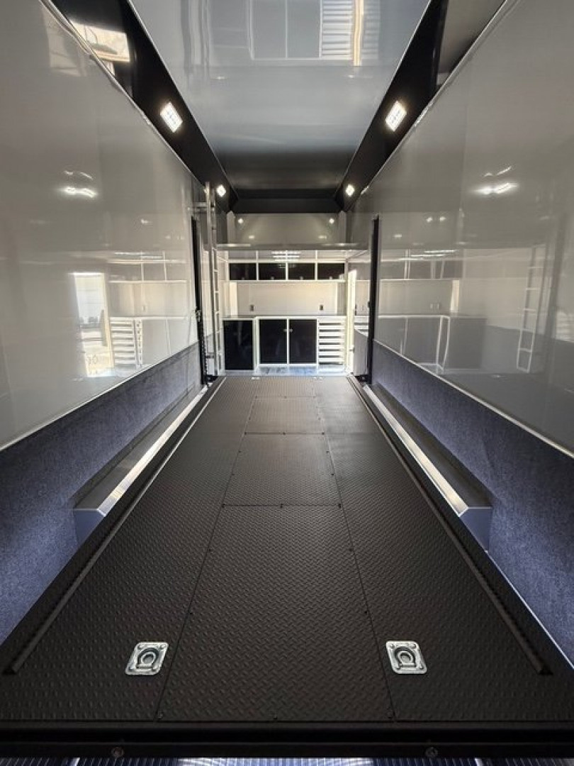 New 2025 inTech Trailers 8.5x32 Stacker