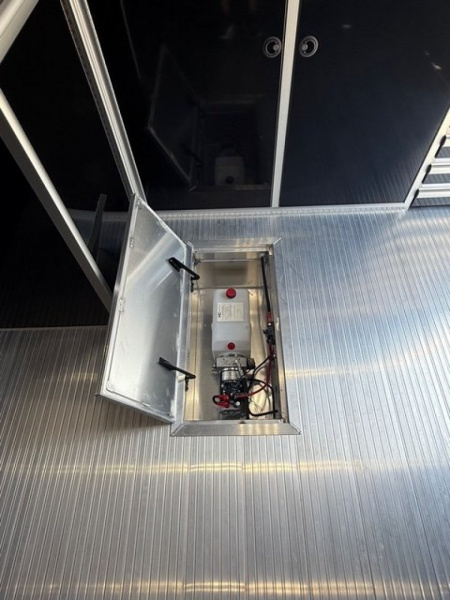 New 2025 inTech Trailers 8.5x32 Stacker