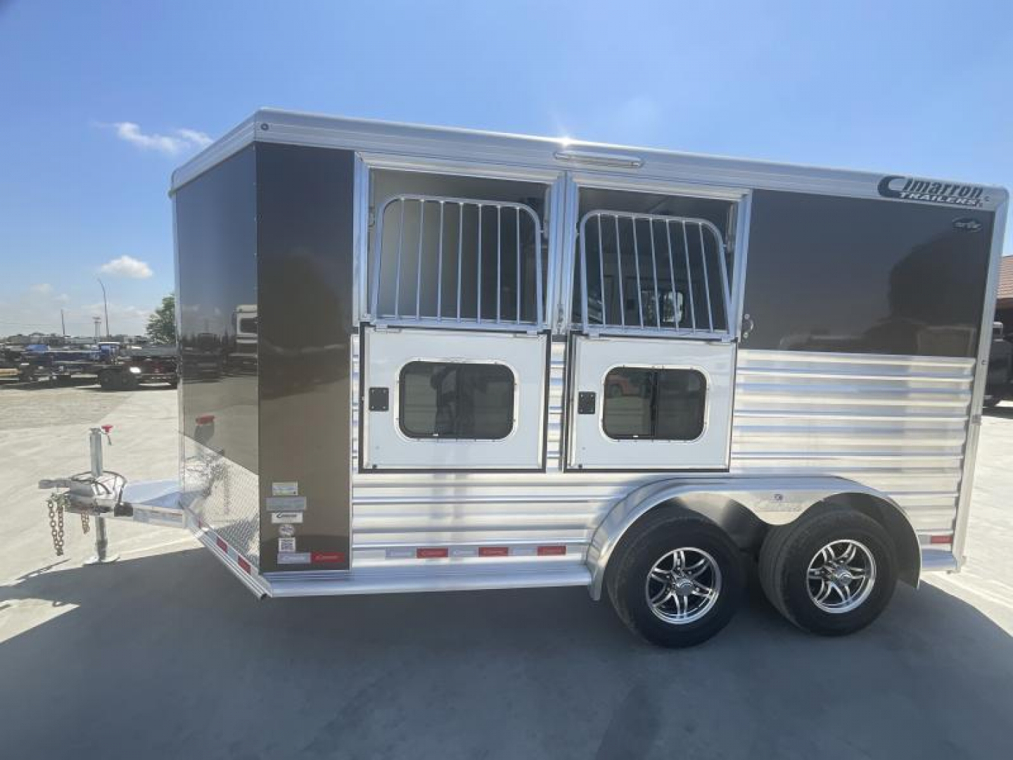 New 2025 Cimarron Trailers NS2B-RTG-K Horse Trailer