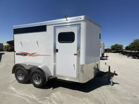 New 2025 Logan Coach CROSSFIRE2BP Horse Trailer