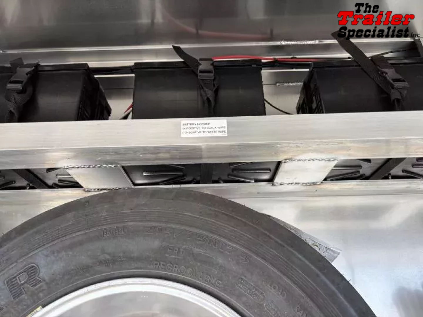 New 2026 Lakota IN8315FKP Horse Trailer