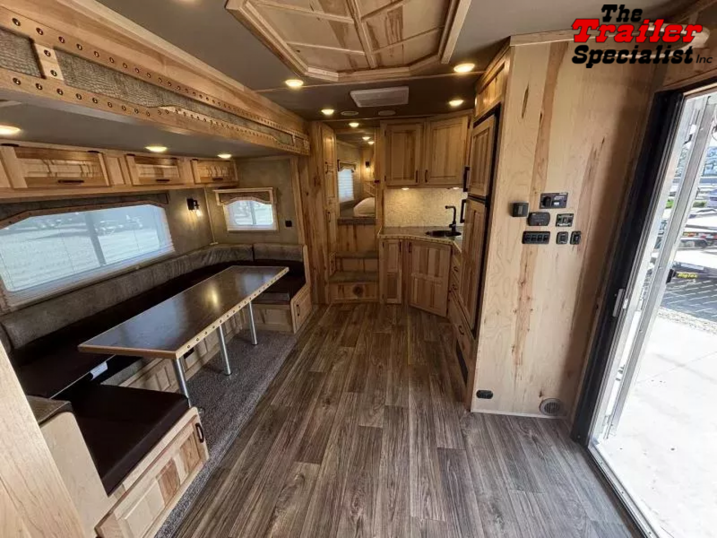 New 2026 Lakota IN8315FKP Horse Trailer