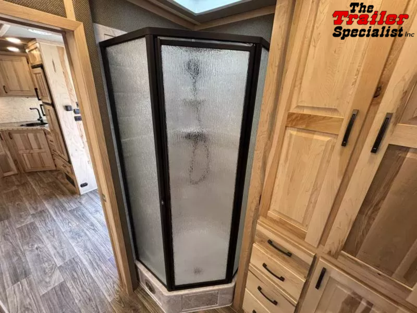 New 2026 Lakota IN8315FKP Horse Trailer