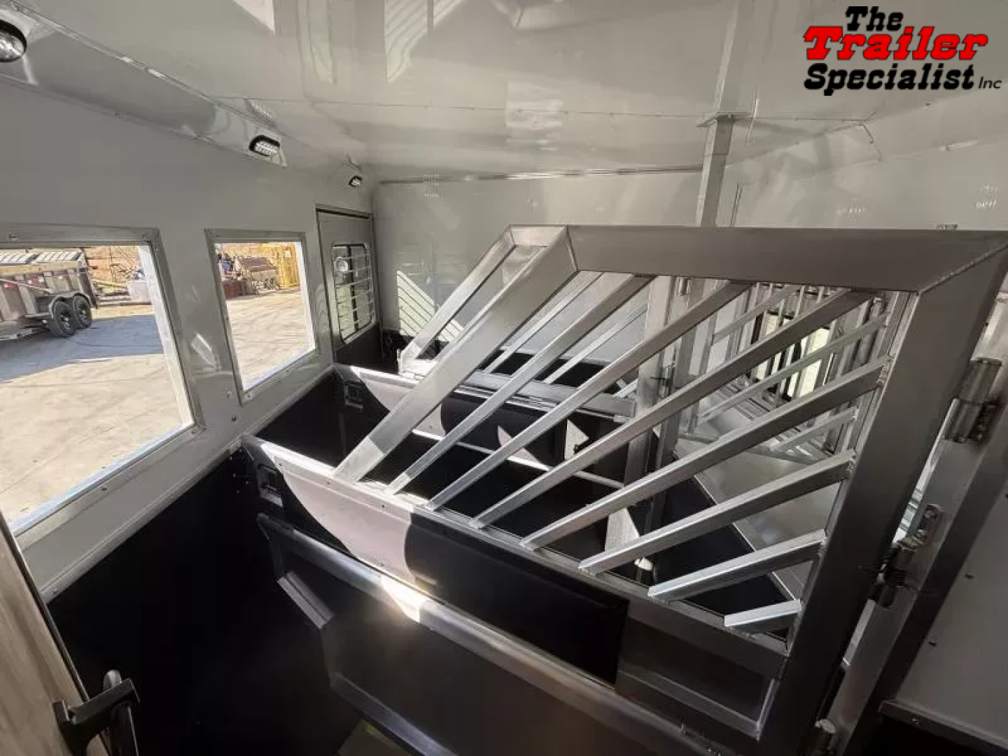 New 2026 Lakota IN8315FKP Horse Trailer