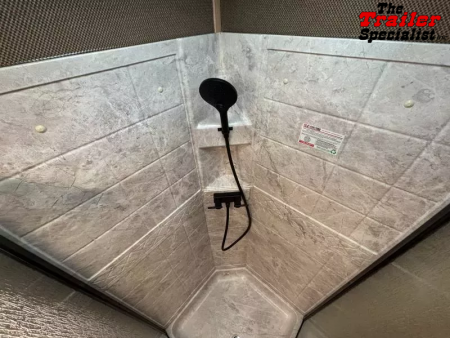 New 2026 Lakota IN8315FKP Horse Trailer