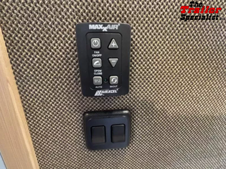 New 2026 Lakota IN8315FKP Horse Trailer