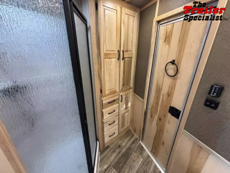 New 2026 Lakota IN8315FKP Horse Trailer