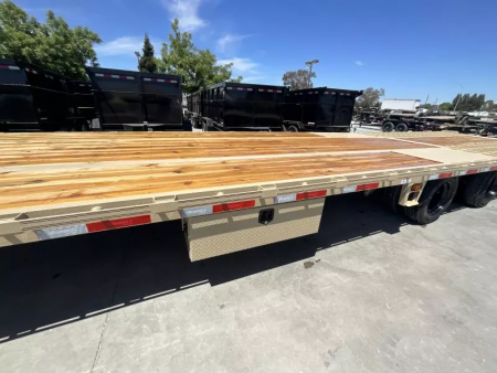 New 2025 Diamond C Trailers FMAX216L35X102HDT Flatbed Trailer