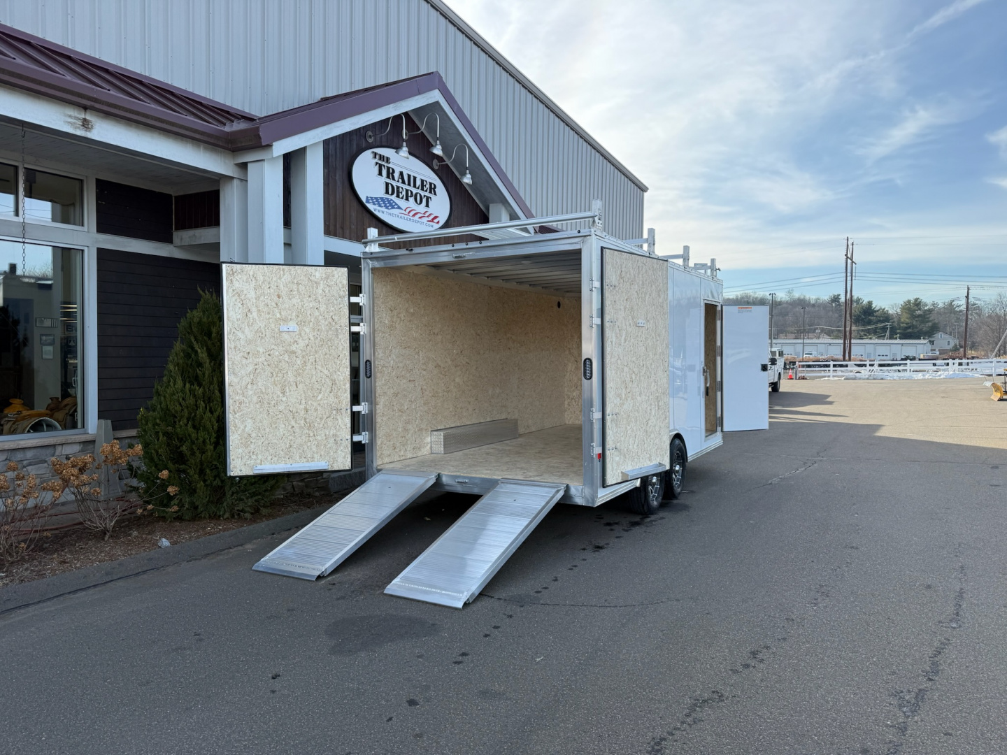 New EZ Hauler 8’6″ X 16′ ENCLOSED CONTRACTOR TRAILER 9.9K