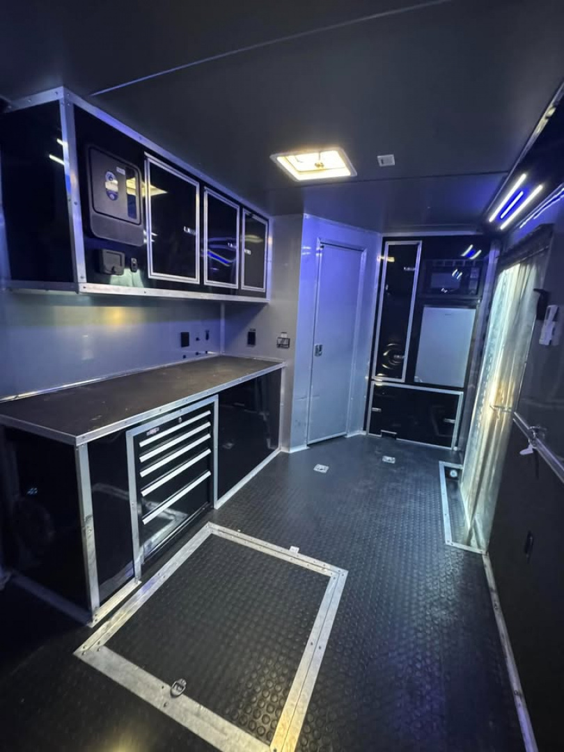 Used USED 2023 Continental Cargo 8.5X34 RACE TRAILER BATHROOM PACKAGE OVER $10,000 WORTH OF ADD-ONS!!! ELECTRIC AWNING & MINI SPLIT!! Car / Racing Trailer