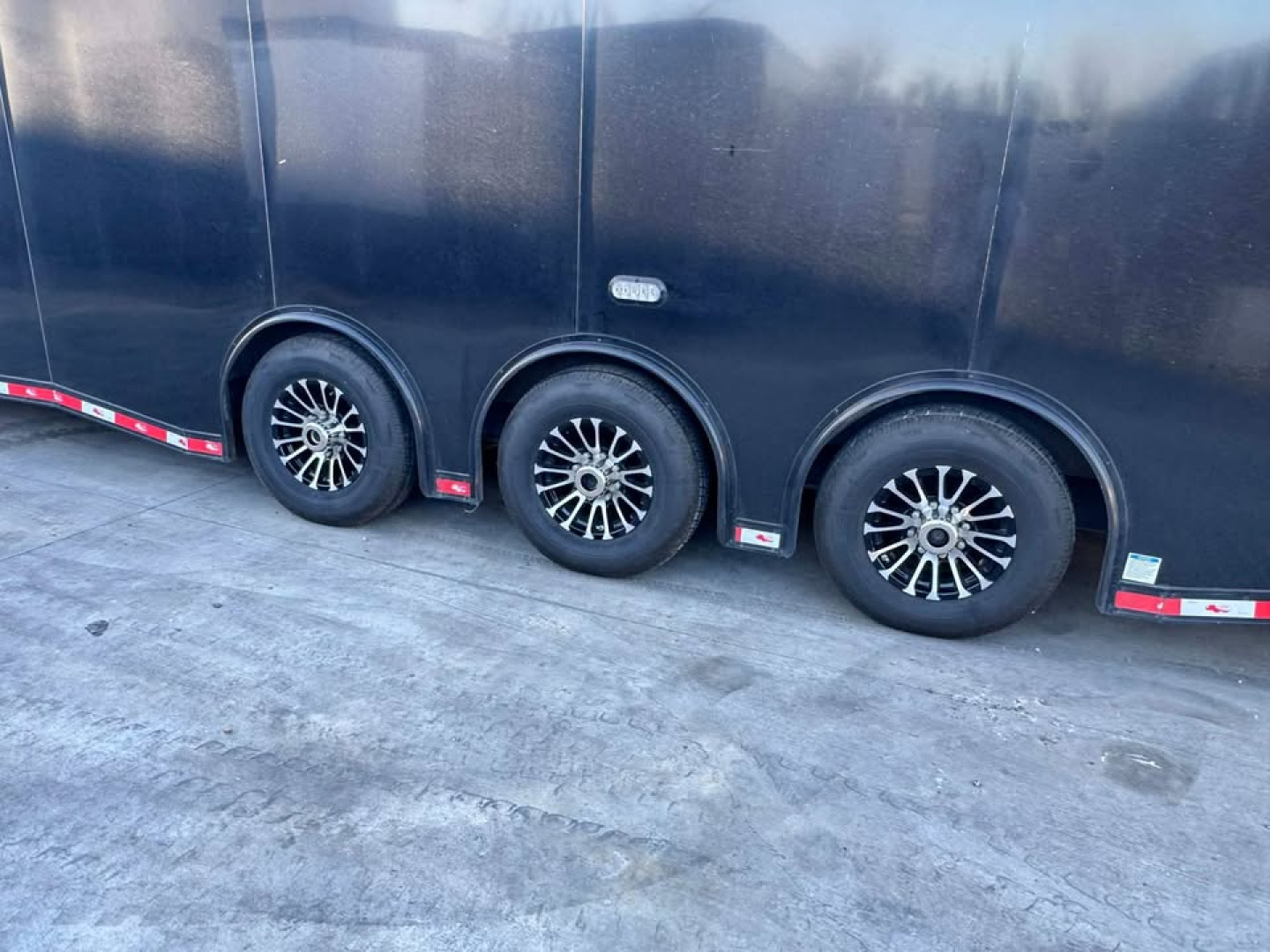 Used USED 2023 Continental Cargo 8.5X34 RACE TRAILER BATHROOM PACKAGE OVER $10,000 WORTH OF ADD-ONS!!! ELECTRIC AWNING & MINI SPLIT!! Car / Racing Trailer