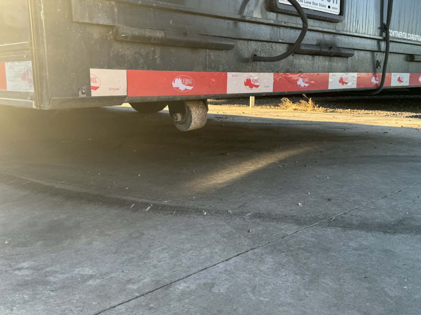 Used USED 2023 Continental Cargo 8.5X34 RACE TRAILER BATHROOM PACKAGE OVER $10,000 WORTH OF ADD-ONS!!! ELECTRIC AWNING & MINI SPLIT!! Car / Racing Trailer