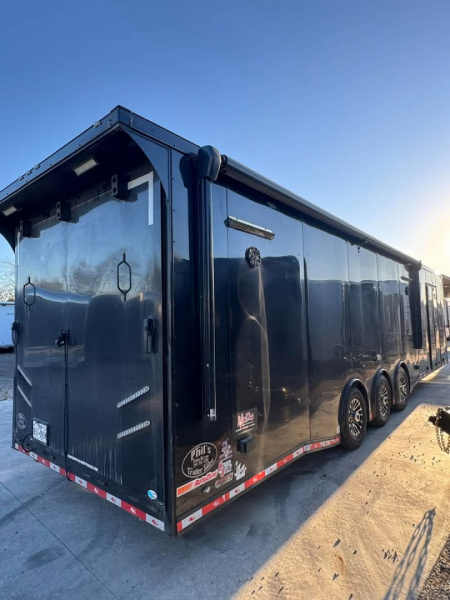 Used USED 2023 Continental Cargo 8.5X34 RACE TRAILER BATHROOM PACKAGE ELECTRIC AWNING & MINI SPLIT!! Car / Racing Trailer