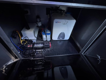 Used USED 2023 Continental Cargo 8.5X34 RACE TRAILER BATHROOM PACKAGE OVER $10,000 WORTH OF ADD-ONS!!! ELECTRIC AWNING & MINI SPLIT!! Car / Racing Trailer