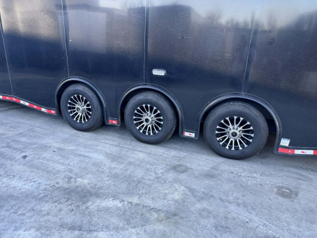 Used USED 2023 Continental Cargo 8.5X34 RACE TRAILER BATHROOM PACKAGE OVER $10,000 WORTH OF ADD-ONS!!! ELECTRIC AWNING & MINI SPLIT!! Car / Racing Trailer