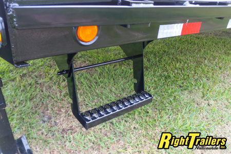 New 2026 8.5X40 PJ GOOSENECK EQUIPMENT TRAILER