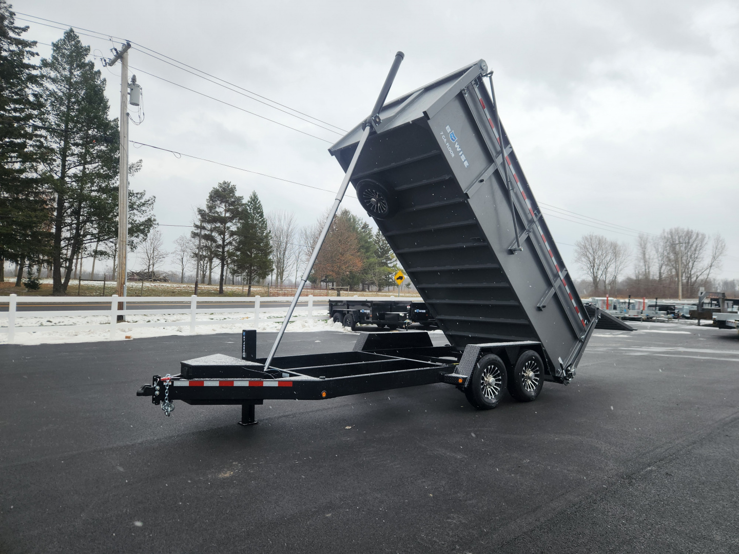 New 2026 BWISE DUTG17 82x16 17K Gooseneck Ultimate Dump Trailer