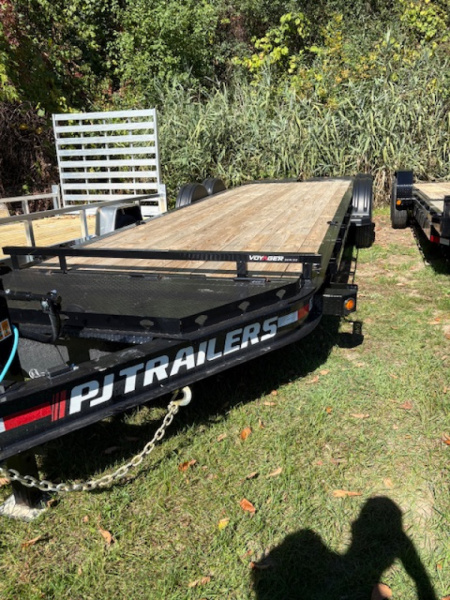 New 2026 PJ Trailers EV 24' Equipment Trailer