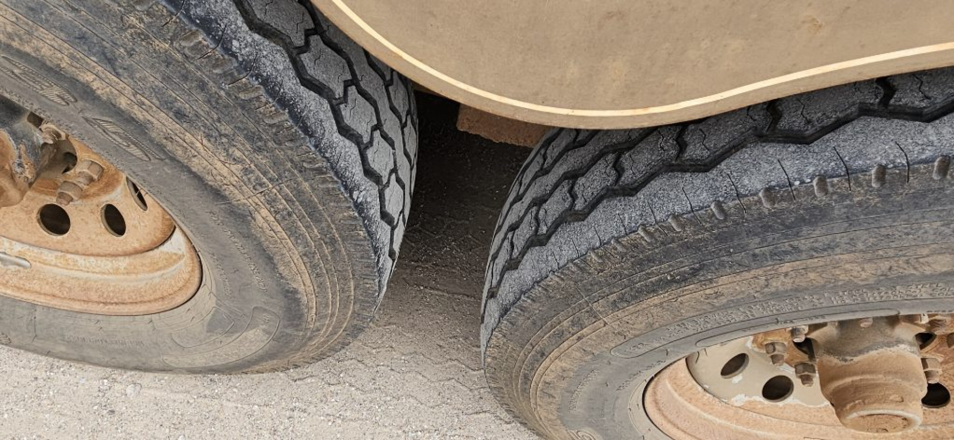 Used 2015 Delta Mfg 6'8" x 22' Stock Trailer