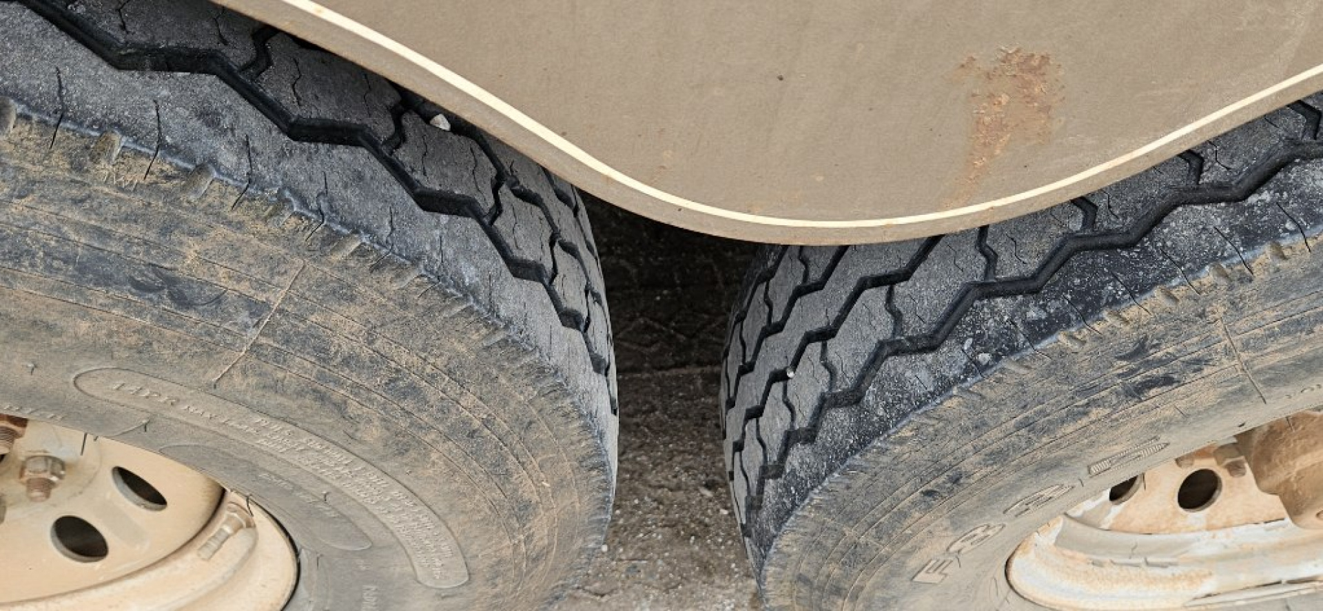 Used 2015 Delta Mfg 6'8" x 22' Stock Trailer