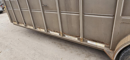 Used 2015 Delta Mfg 6'8" x 22' Stock Trailer