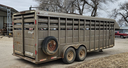 Used 2015 Delta Mfg 6'8" x 22' Stock Trailer