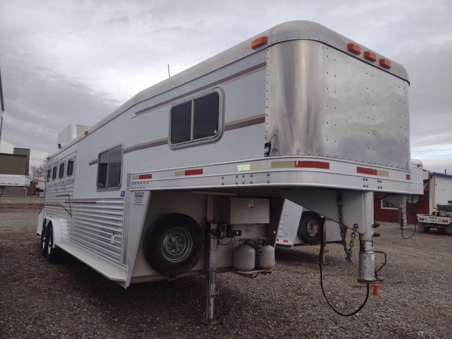 Used 2003 Elite Trailers 4 horse weekender Trailer