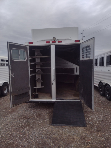Used 2003 Elite Trailers 4 horse weekender Trailer
