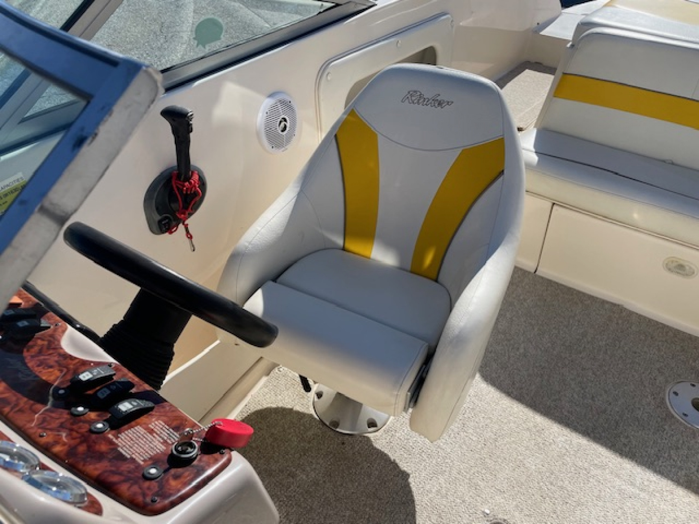 Used 2003 Rinker 212 Captiva Bowrider