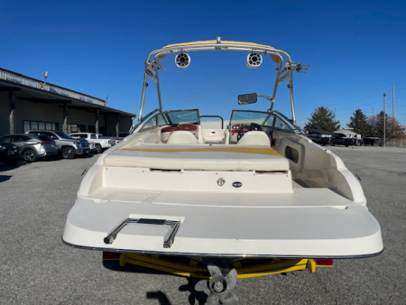 Used 2003 Rinker 212 Captiva Bowrider