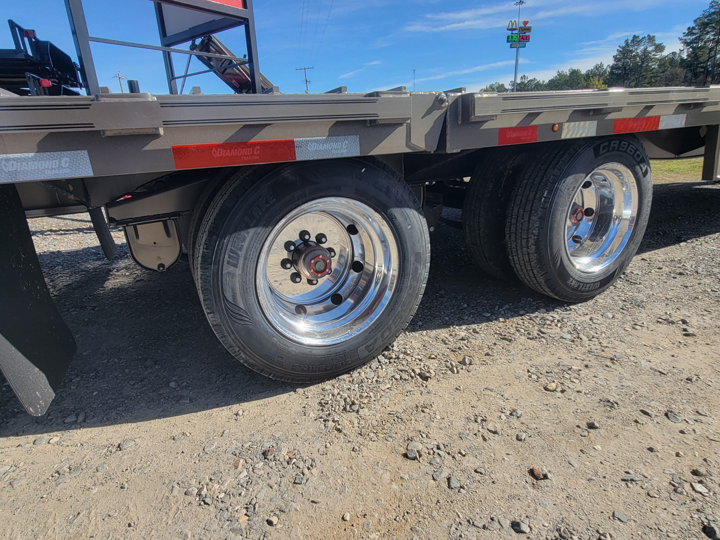 New 2026 Diamond C Trailers FMAX212 32' x 102" Hydraulic Dovetail Pacesetter Edition