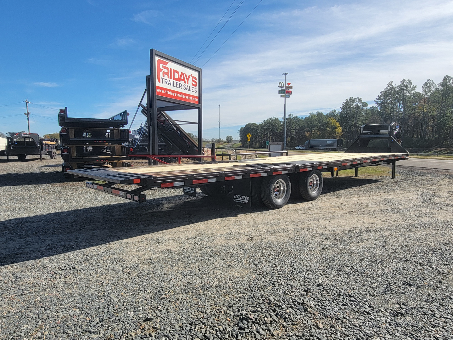 New 2026 Diamond C Trailers FMAX212 35' x 102" Hydraulic Dovetail Pacesetter Edition