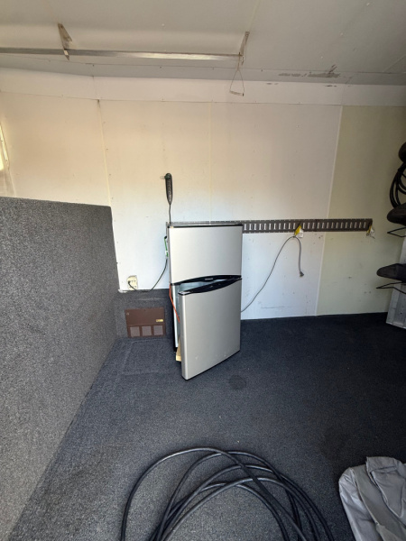 Used 2008 Featherlite Trailers 3H Slant GN LQ Shell Horse Trailer