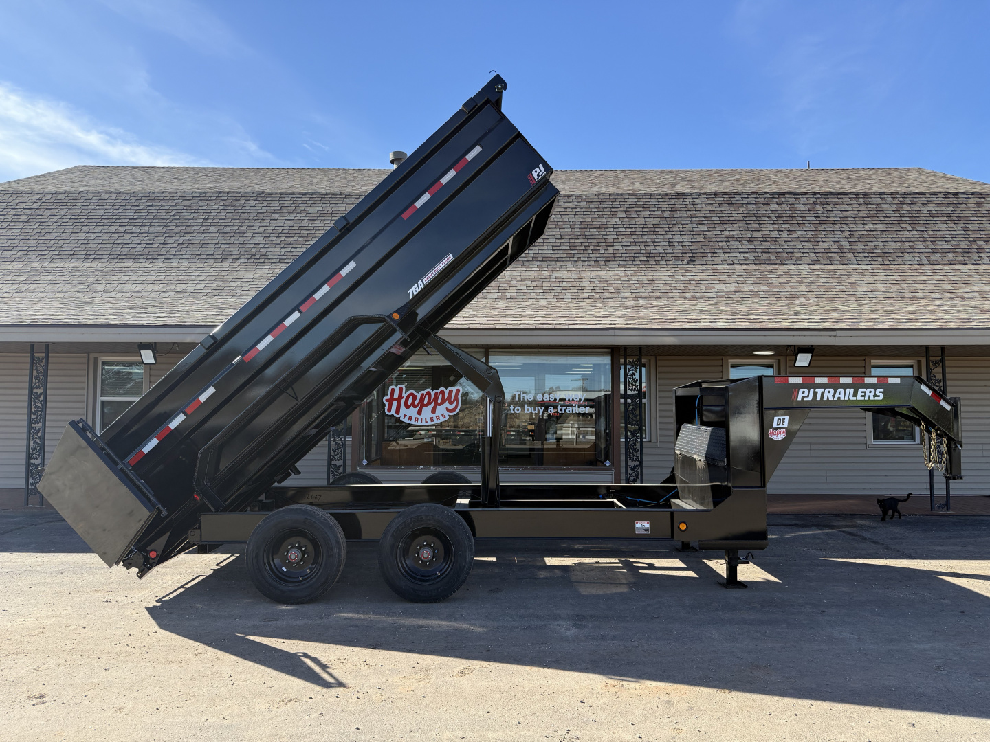 New 2026 PJ 82"x16' GN Tandem Axle HD Low Pro Dump w/ 36" Sides – DE