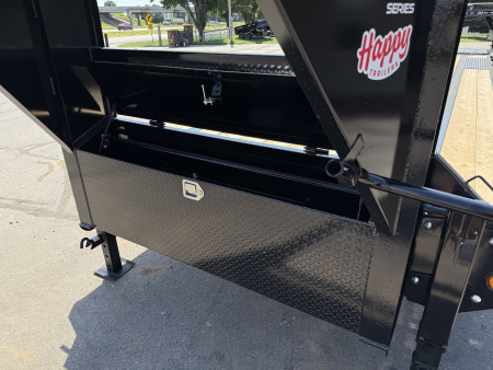 New 2026 PJ 102”x30’ Quest Gooseneck Flatbed w/ Singles – LQ