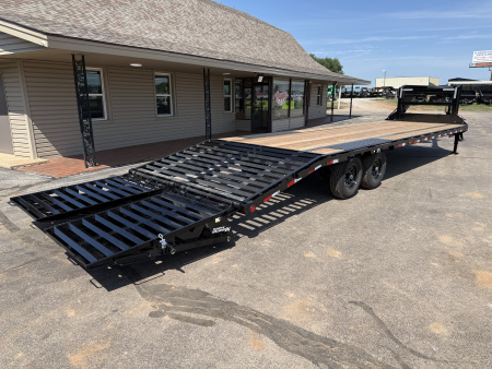 New 2026 PJ 102”x30’ Quest Gooseneck Flatbed w/ Singles – LQ