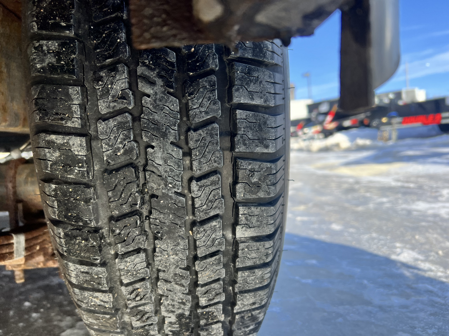 Used 2022 R&M Manufacturing 829 drive out Cargo / Enclosed Trailer