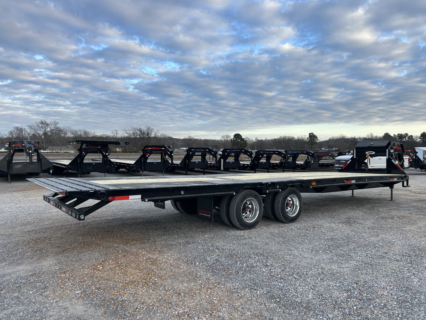 New 2026 MAXXD Gooseneck Trailer | 34' x 102' 30K GVWR