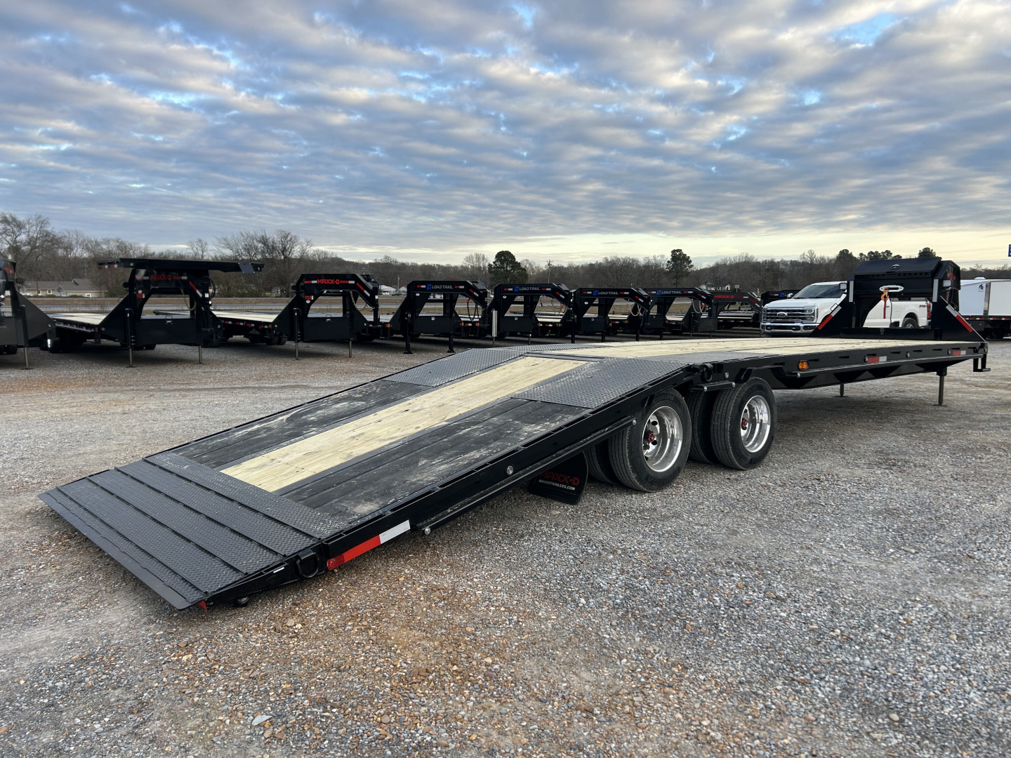 New 2026 MAXXD Gooseneck Trailer | 34' x 102' 30K GVWR