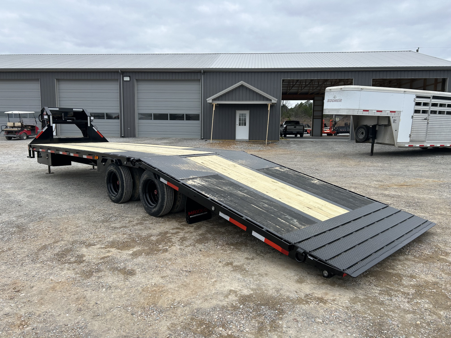 New 2026 MAXXD Gooseneck Trailer | 32' x 102' 30K GVWR