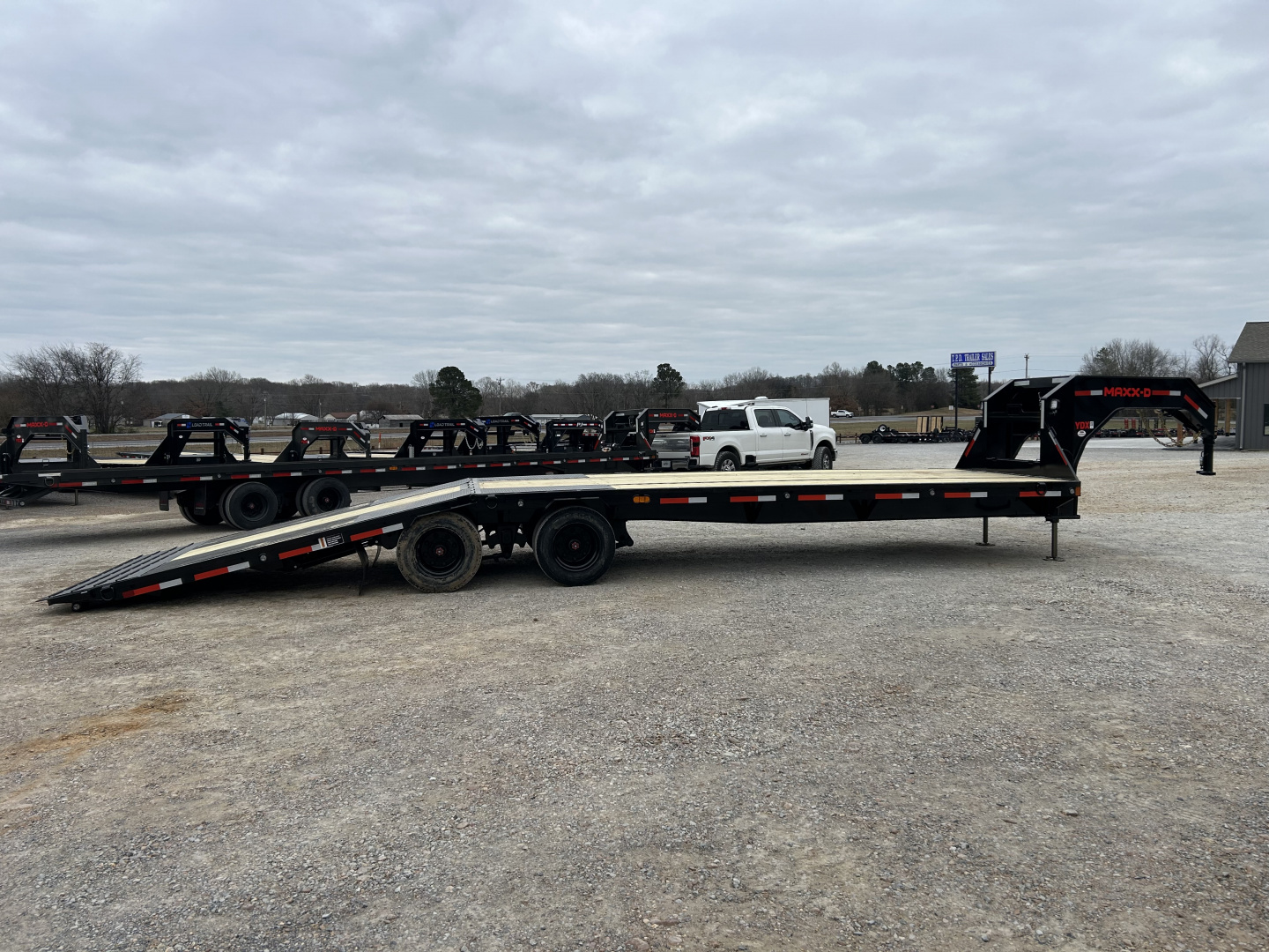 New 2026 MAXXD Gooseneck Trailer | 32' x 102' 30K GVWR