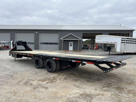 New 2026 MAXXD Gooseneck Trailer | 32' x 102' 30K GVWR