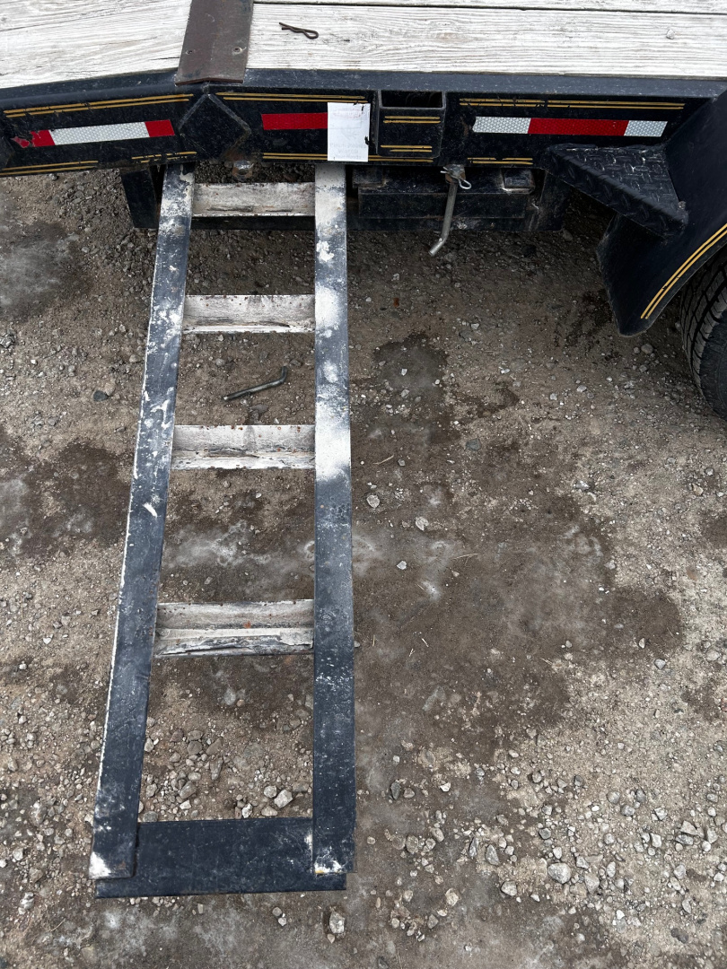 Used 2014 Heartland 82"X18' 10K CAR HAULER DOVETAIL Car / Racing Trailer