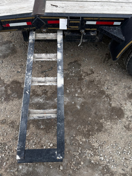 Used 2014 Heartland 82"X18' 10K CAR HAULER DOVETAIL Car / Racing Trailer